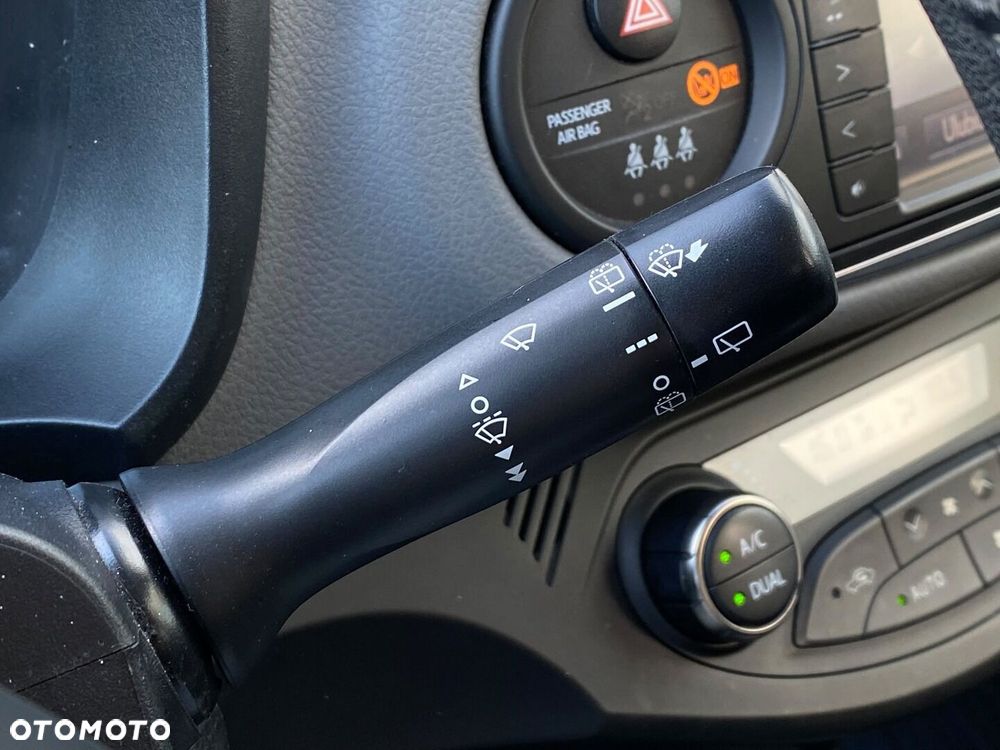 Toyota Yaris - 27