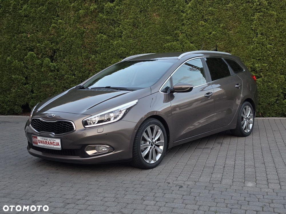Kia Ceed 1.6 GDI DCT Platinum Edition - 1