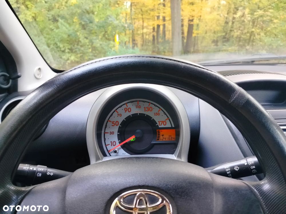 Toyota Aygo - 10