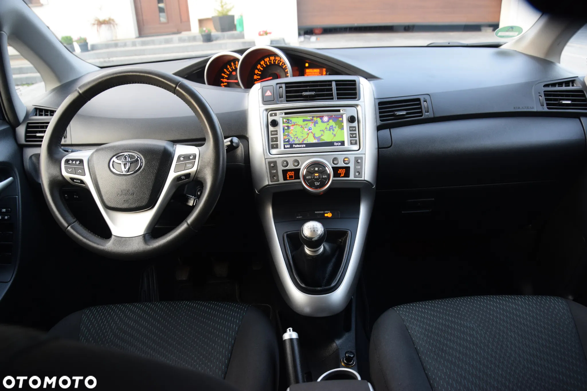 Toyota Verso 1.8 Travel - 19