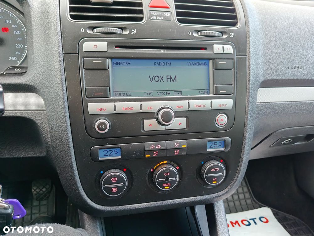 Volkswagen Jetta 1.9 TDI Comfortline - 35