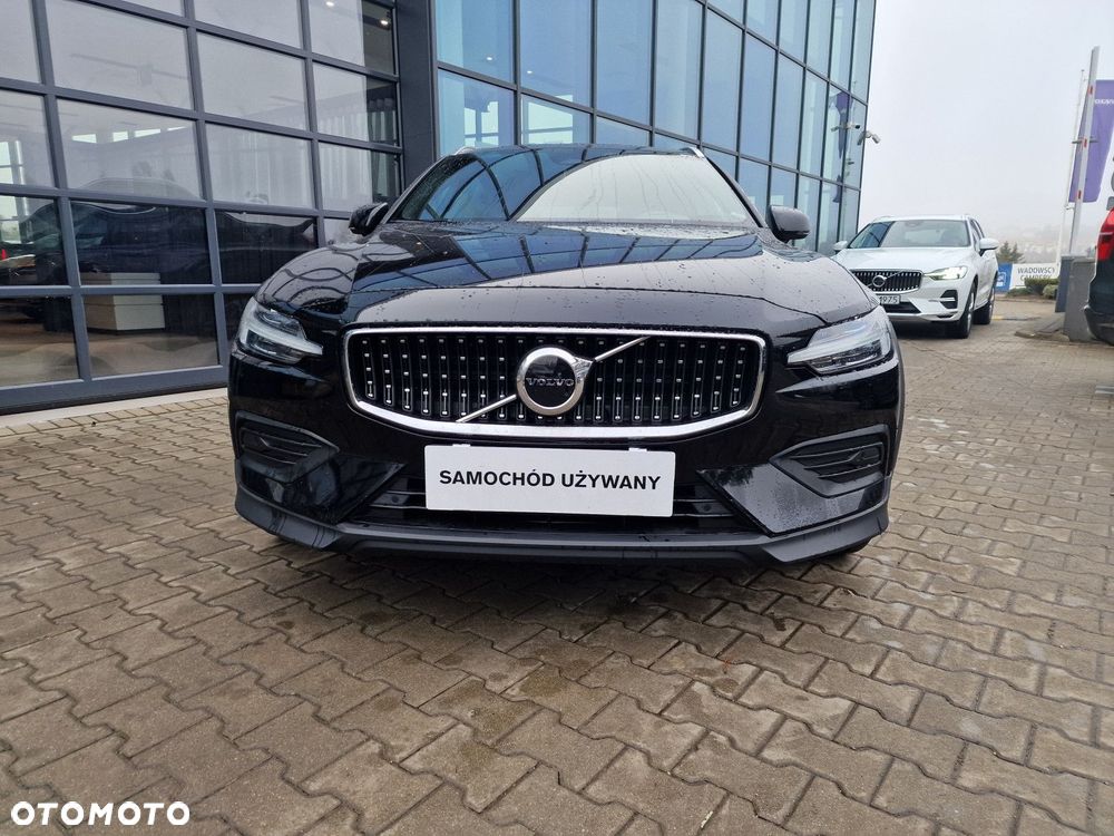 Volvo V60 Cross Country - 3