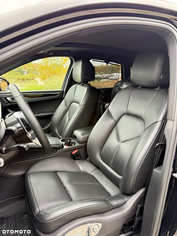 Porsche Macan - 21