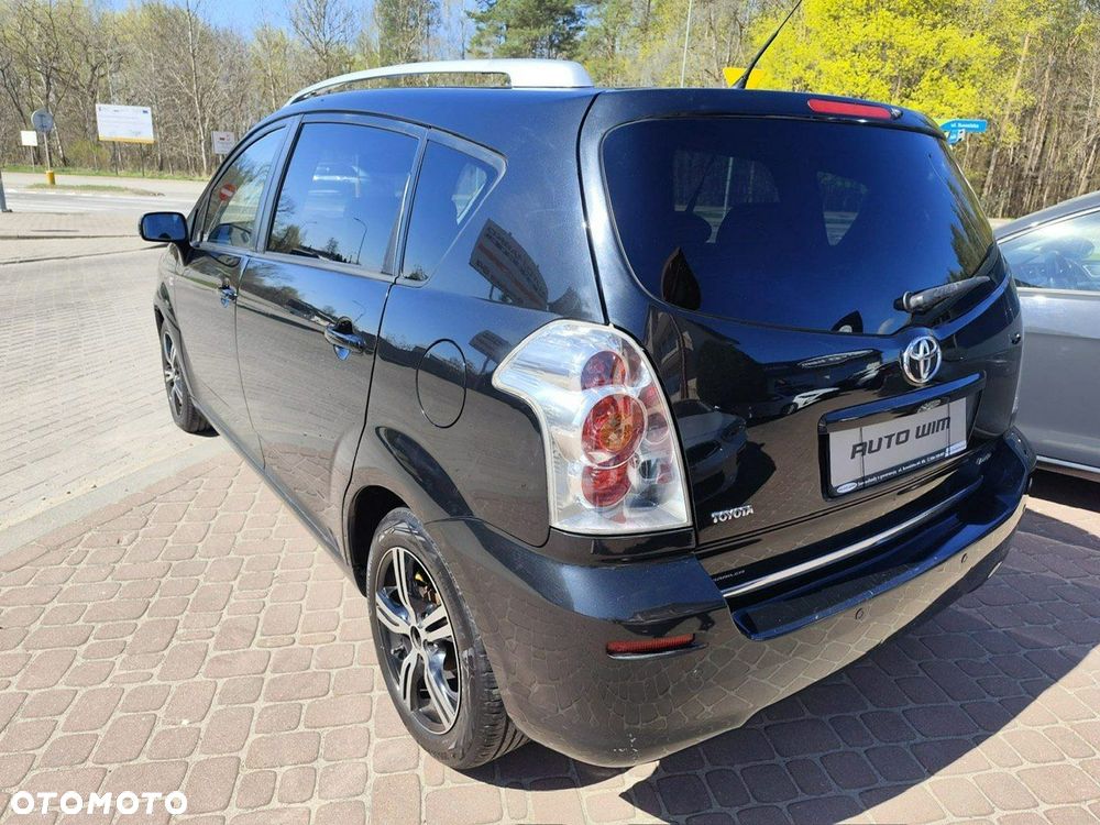 Toyota Corolla Verso - 9