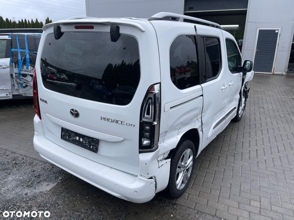 Toyota Proace City L2 1,5-l - 7