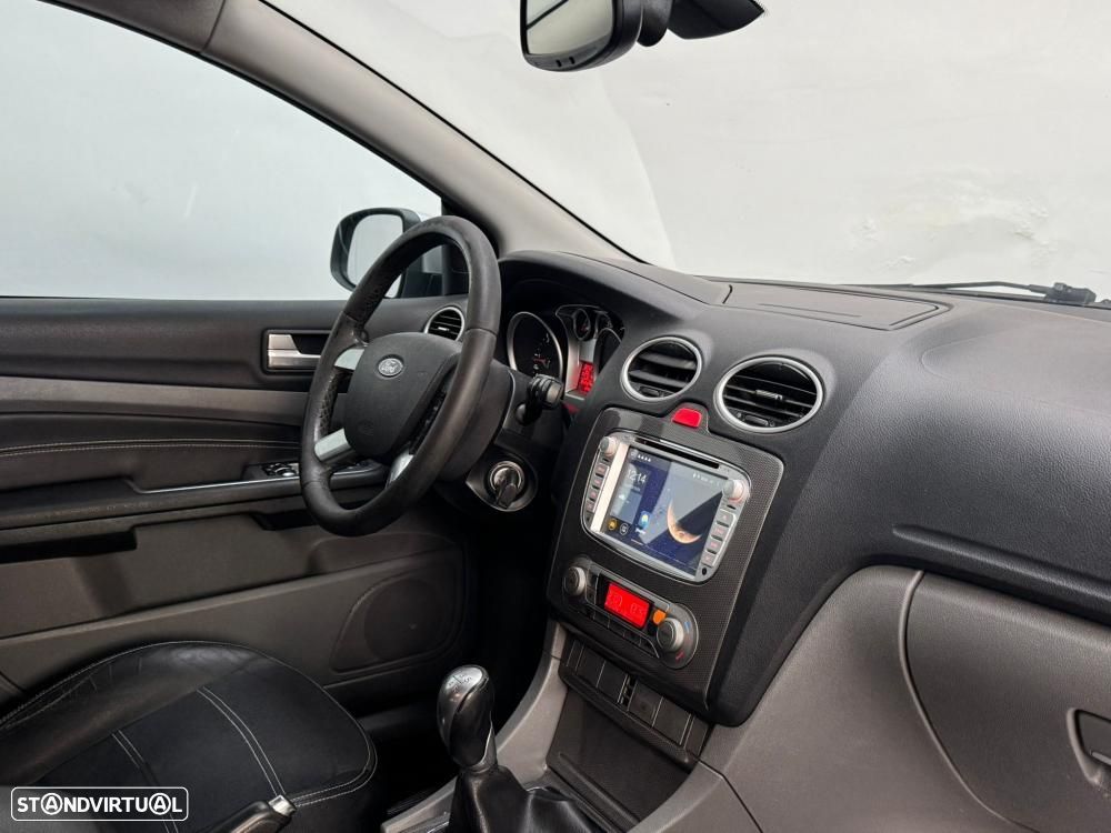 Ford Focus SW 1.6 TDCi Titanium - 21