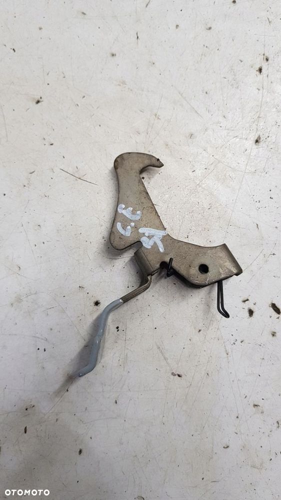 rygiel maski Opel Corsa E - 4