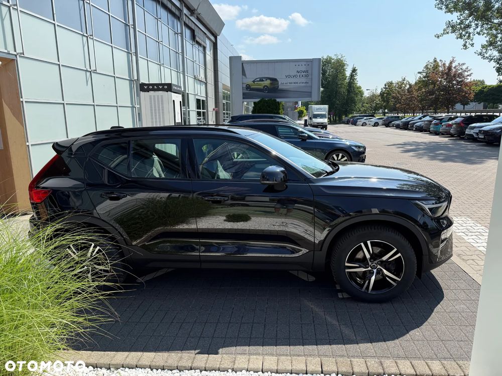 Volvo XC 40 B3 Plus Dark - 4