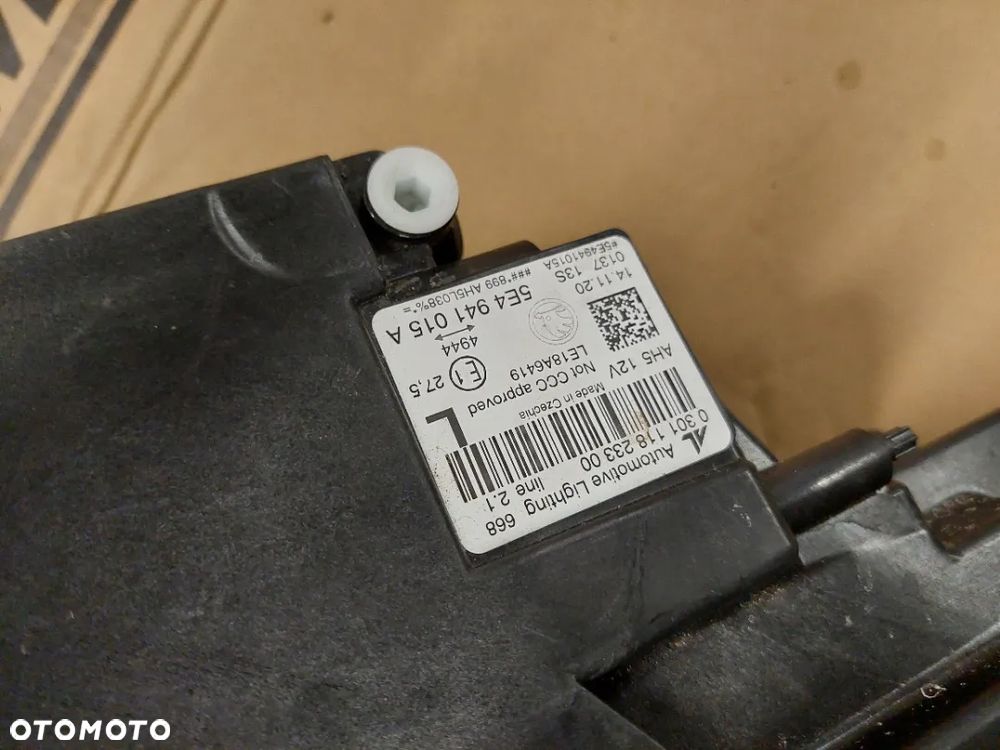 Reflektor lewy przód skoda octavia IV full led  5E4 941 015A - 5