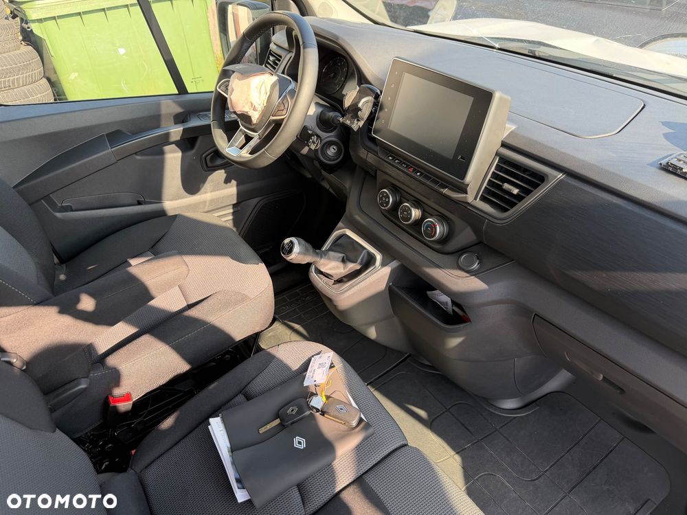 Renault Trafic - 15