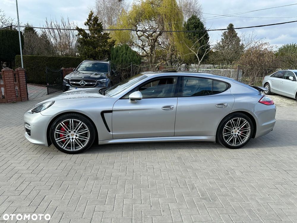 Porsche Panamera GTS - 5