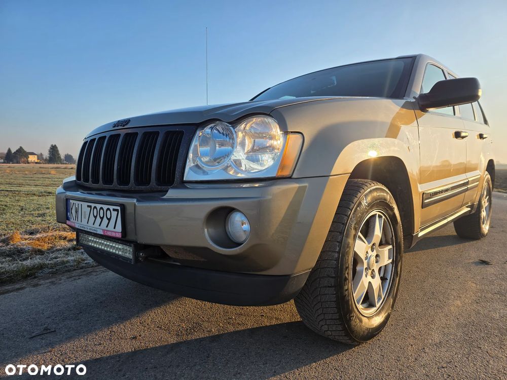 Jeep Grand Cherokee - 18