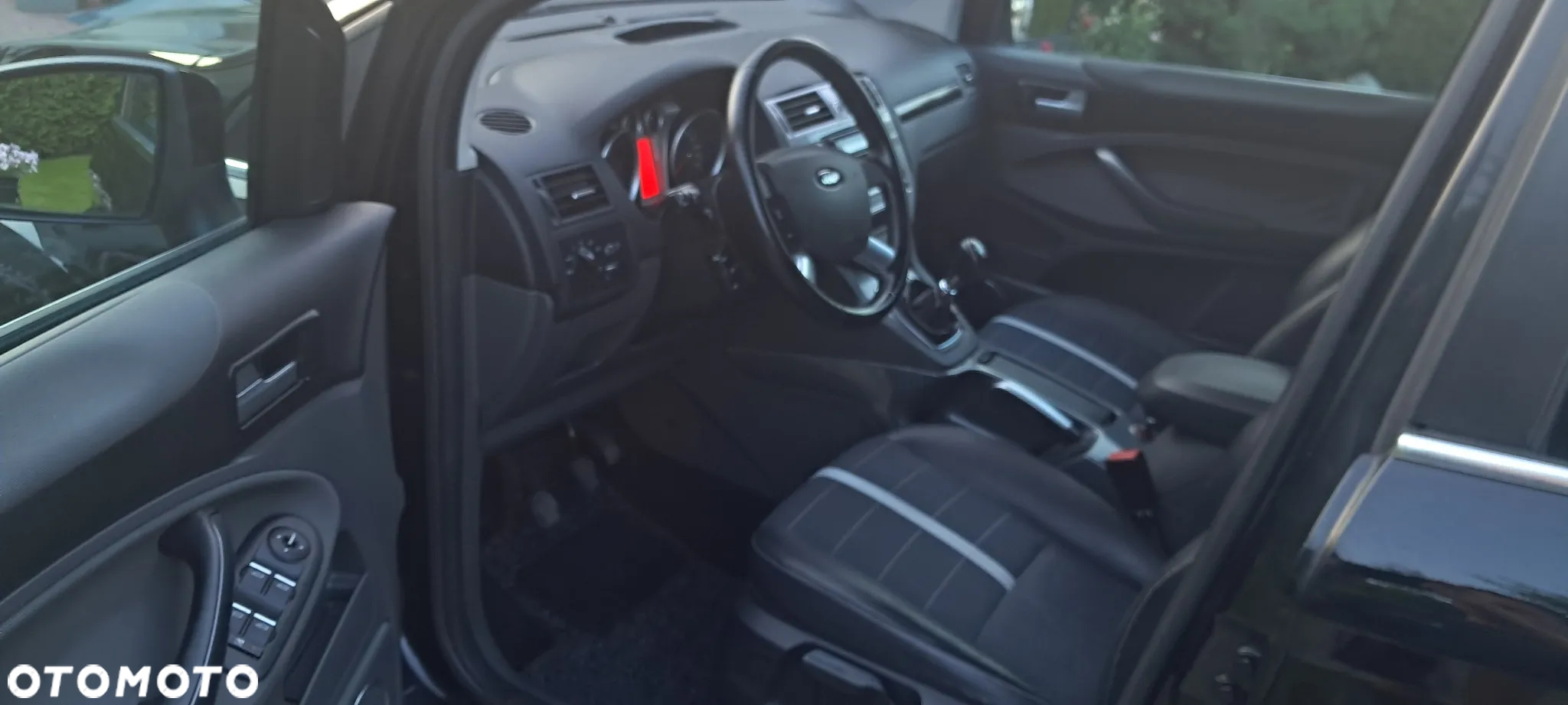 Ford Kuga 2.0 TDCi 4x4 Titanium - 2