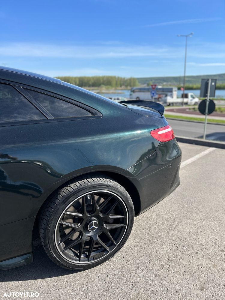 Mercedes-Benz E 400 4MATIC - 4