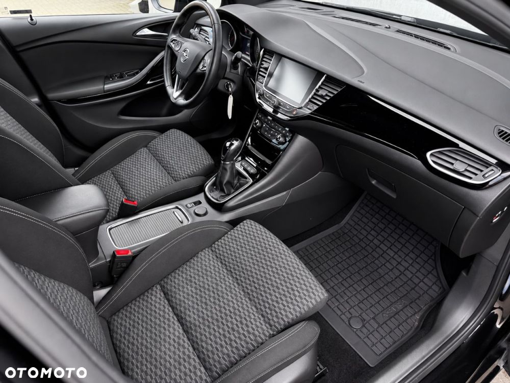 Opel Astra 1.4 T Dynamic - 19