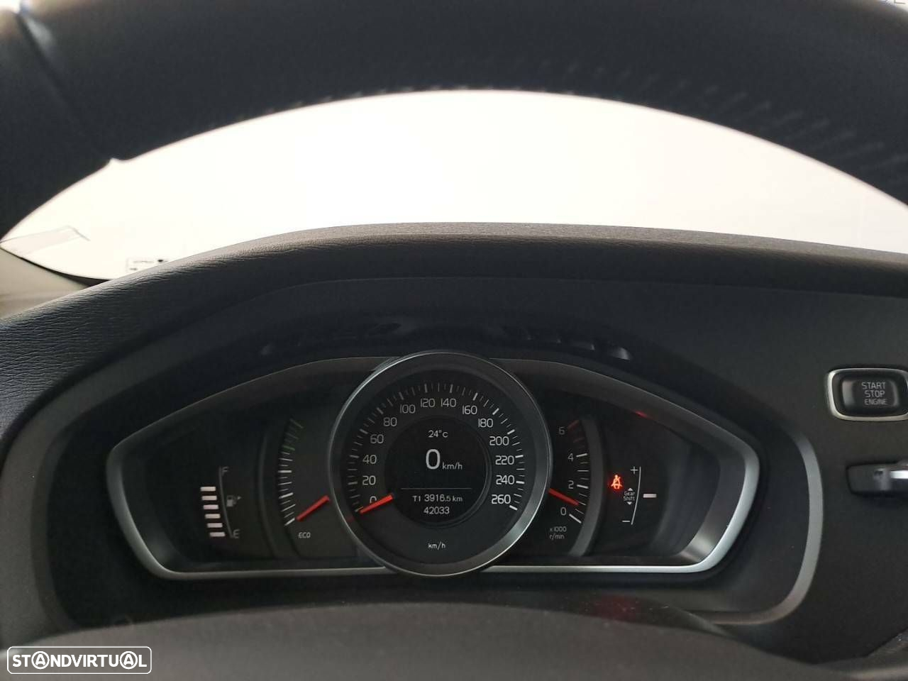 Volvo V40 - 13