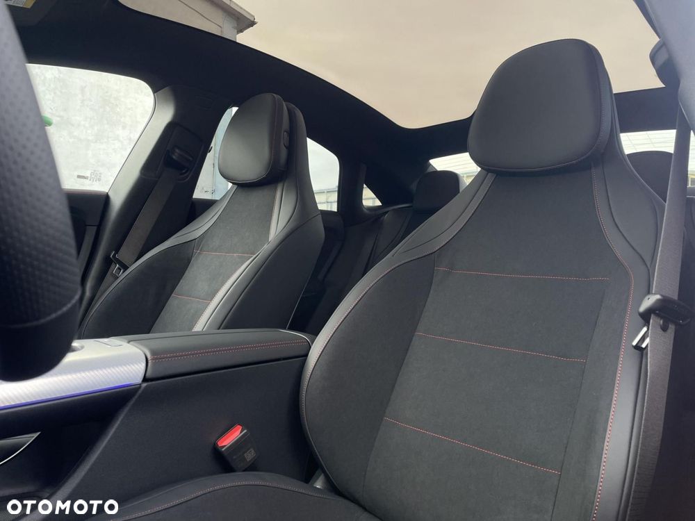 Mercedes-Benz CLA - 10