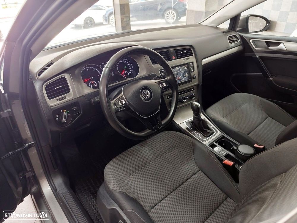 VW Golf Variant 1.6 TDi Sportline DSG - 11