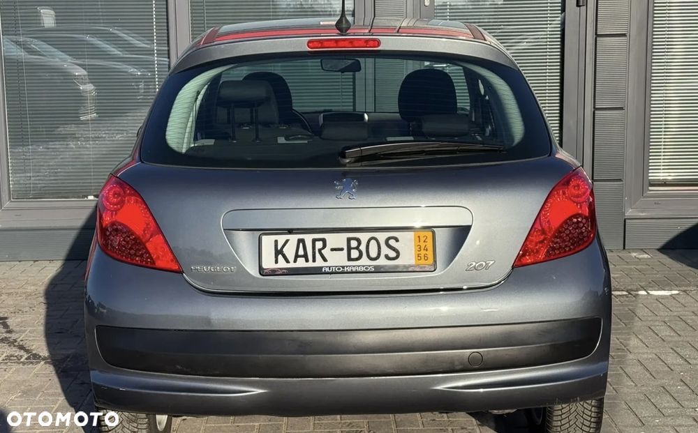Peugeot 207 - 7
