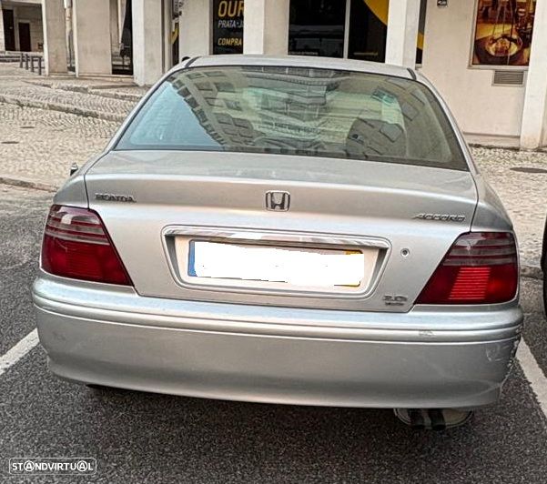 Honda Accord 2.0 ES - 9