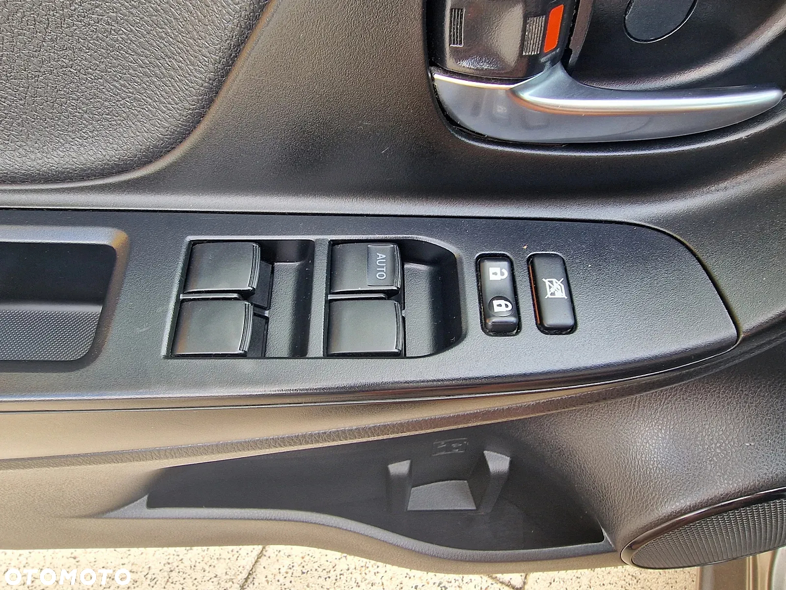 Toyota Yaris 1.5 Active - 14