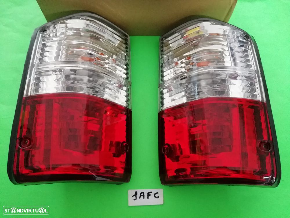 Conjunto de farolins de trás Nissan Patrol GR Y60 - 1