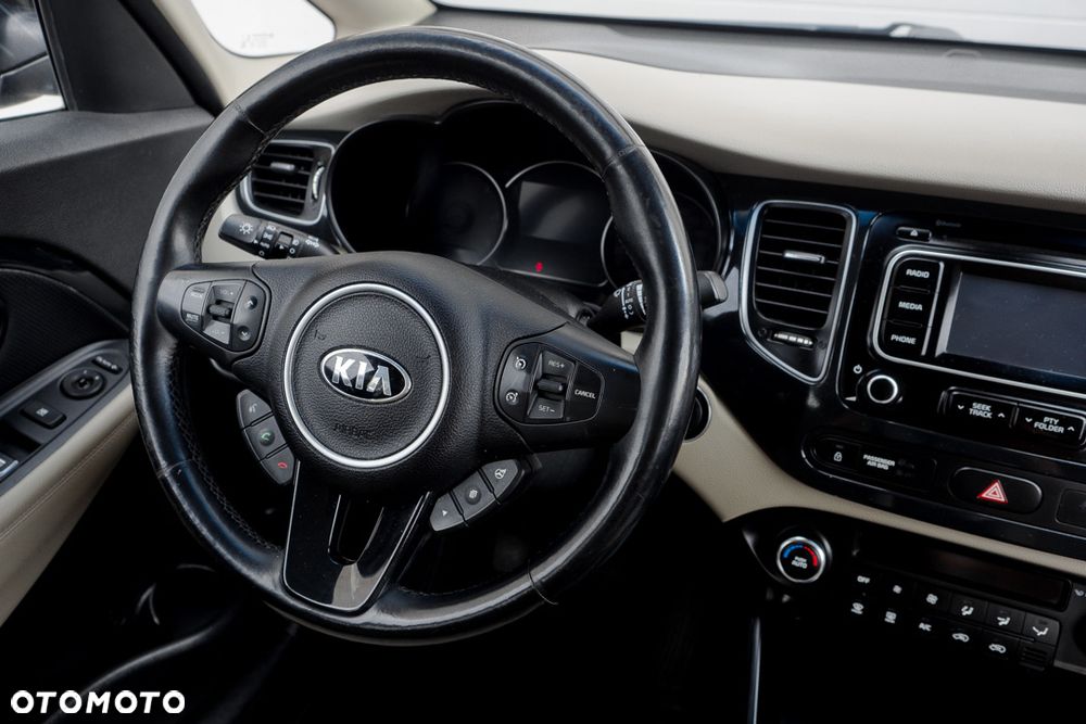 Kia Carens 1.7 CRDi XL - 37