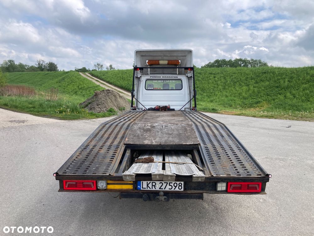 Mercedes-Benz Sprinter - 5