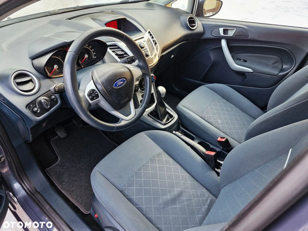 Ford Fiesta 1.25 Champions Edition - 6
