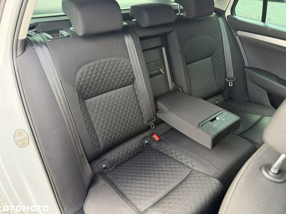 Skoda Superb 2.0 TDI 4x4 DSG L&K - 32