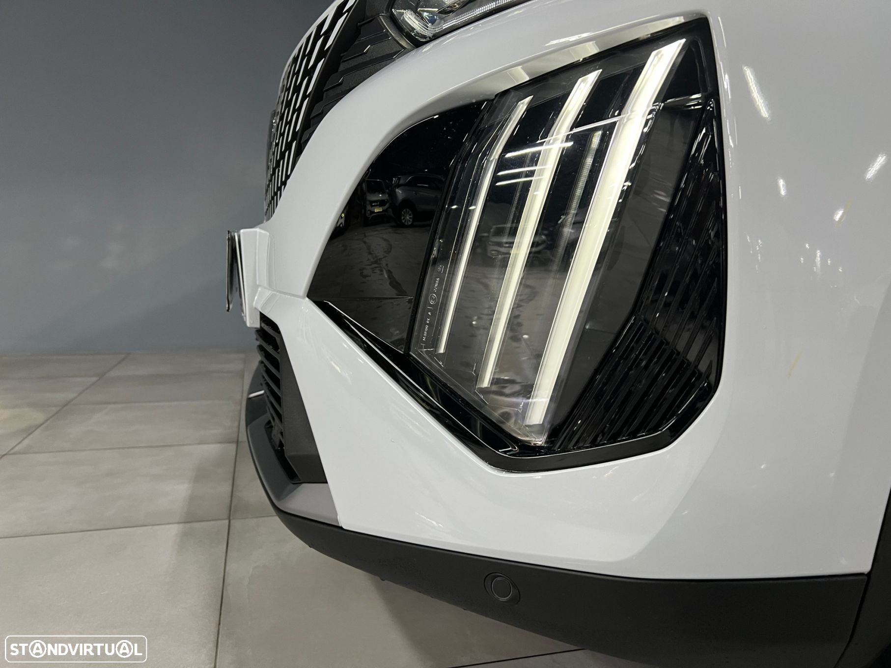 Peugeot 2008 1.2 PureTech Allure Pack EAT8 - 6