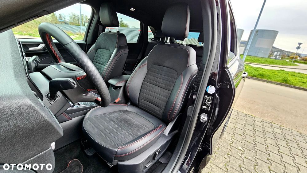 Ford Kuga 2.5P PHEV FWD ST-Line X - 37