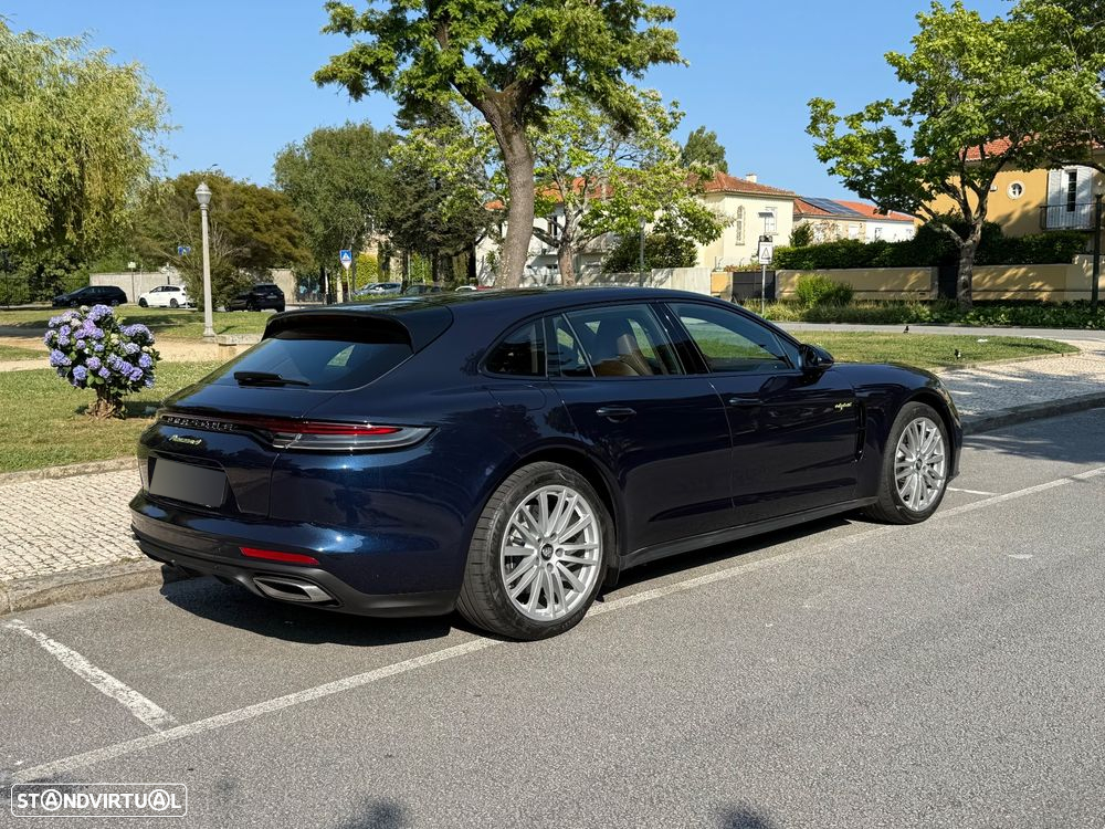 Porsche Panamera Sport Turismo 4 E-Hybrid - 2