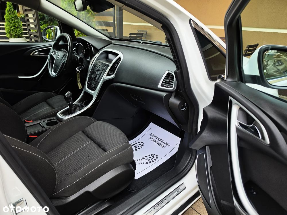 Opel Astra 1.4 Turbo Cosmo - 40