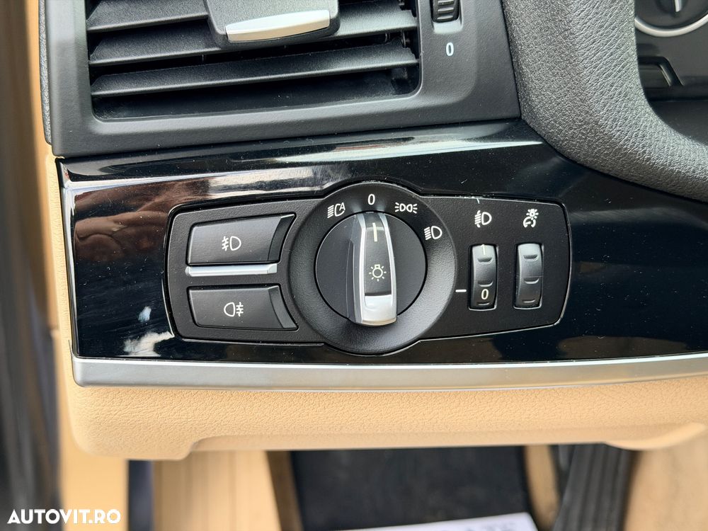 BMW X3 sDrive18d AT MHEV - 12