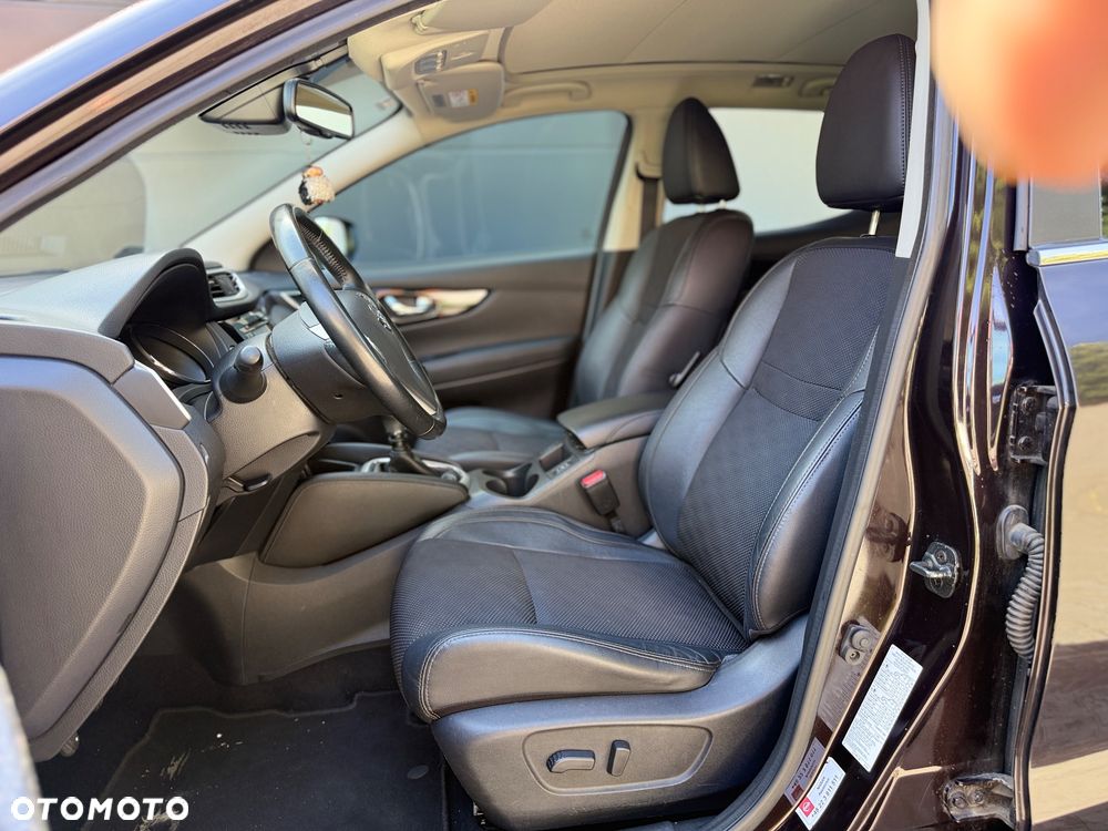 Nissan Qashqai 1.6 DIG-T Tekna - 16