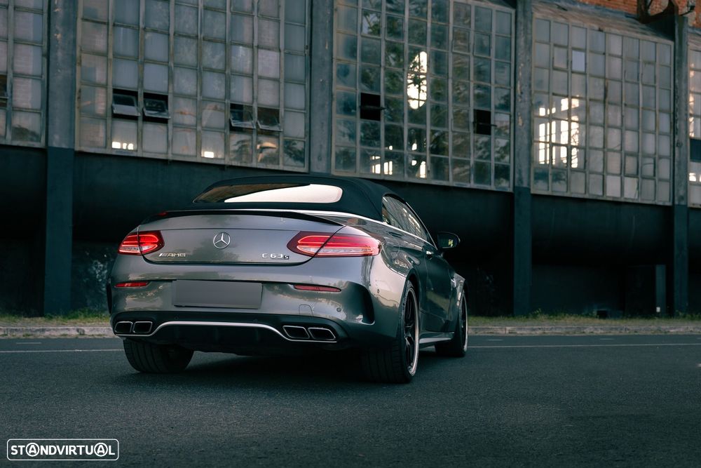 Mercedes-Benz C 63 AMG S - 10