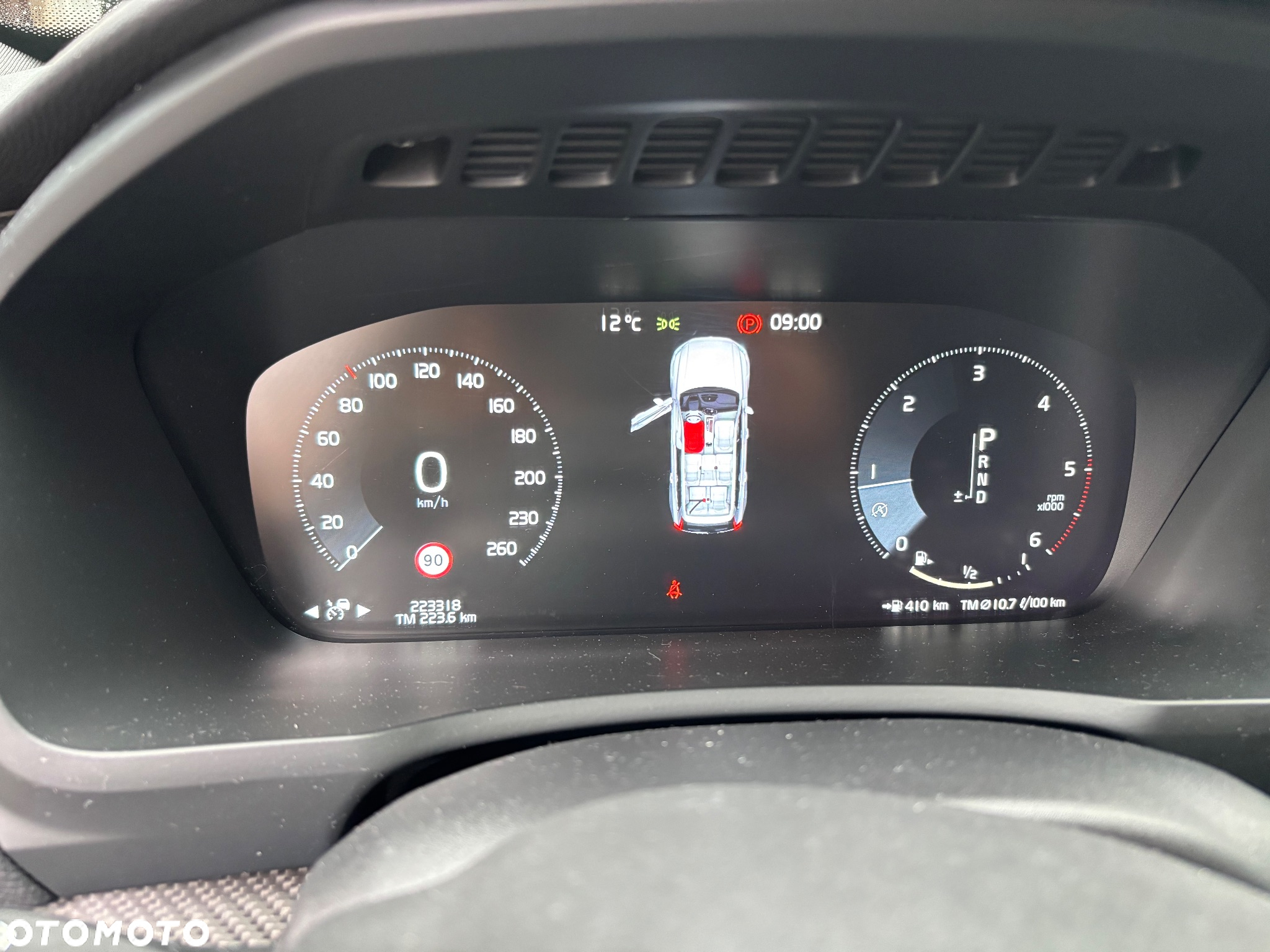 Volvo XC 90 D5 AWD R-Design 7os - 6