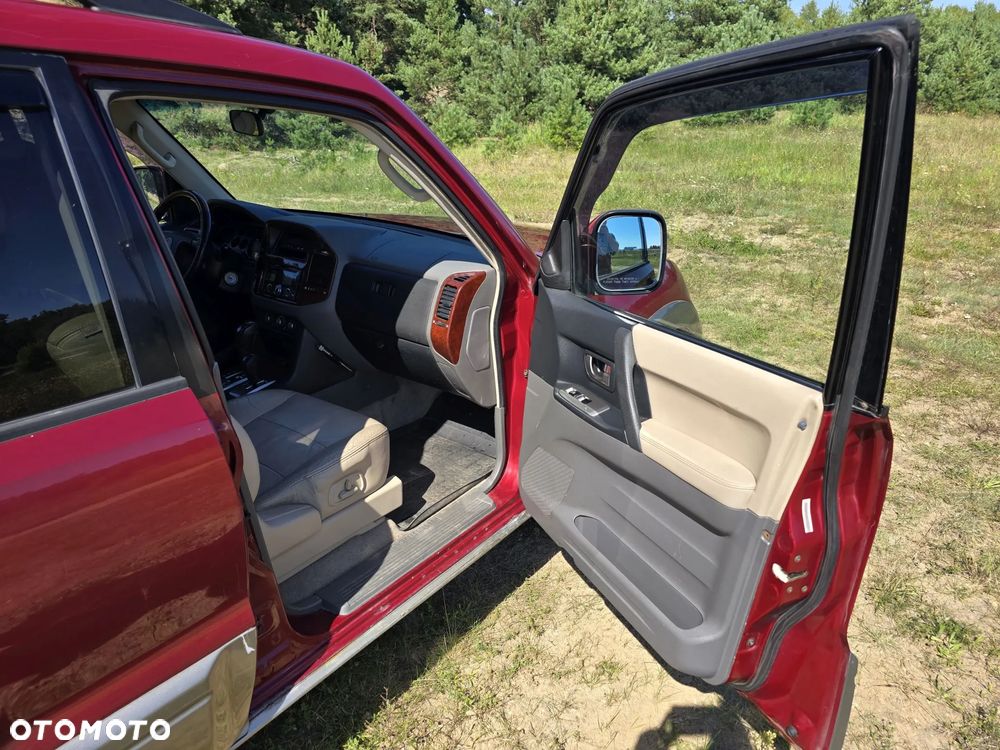 Mitsubishi Montero 3.8 Limited - 20