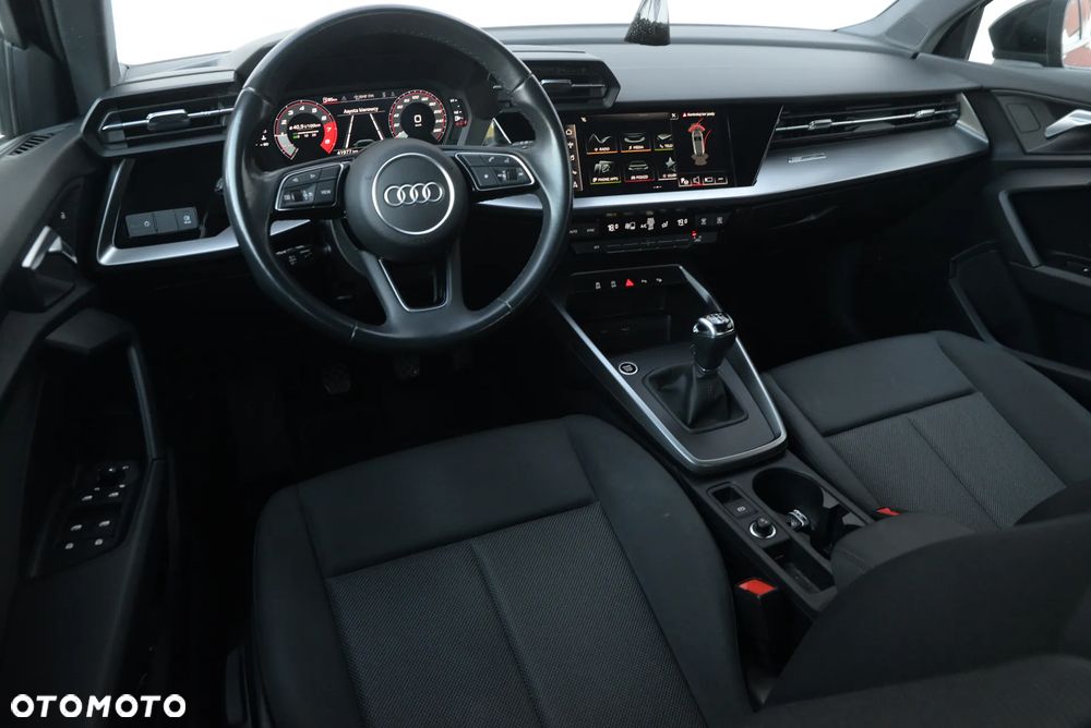 Audi A3 Sportback 30 TFSI Edition One - 29