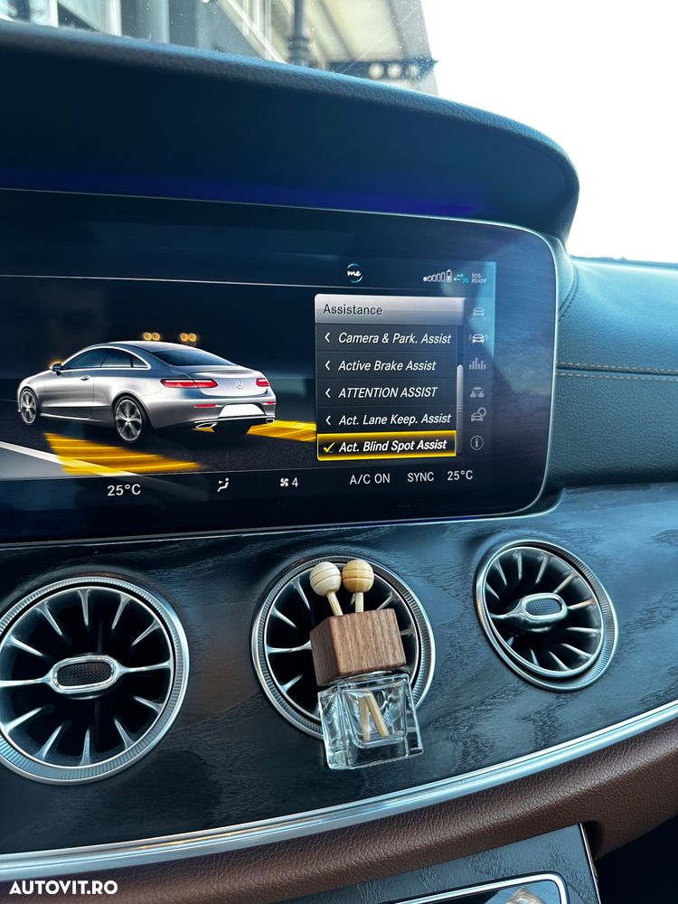 Mercedes-Benz E 400 4MATIC - 27