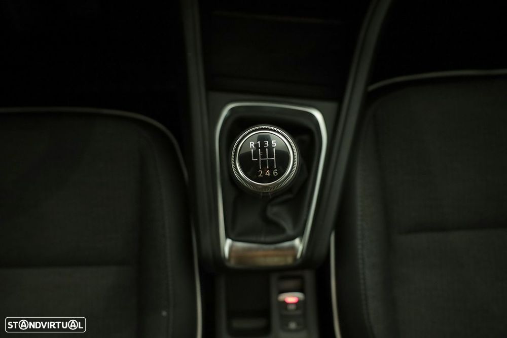 Renault Captur 1.0 TCe Techno Bi-Fuel - 14