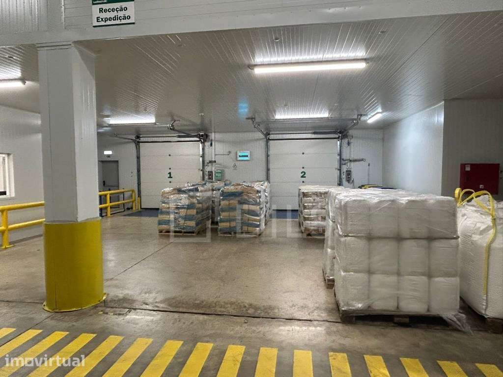 Armazém para venda - Vila Nova da Rainha, Azambuja - Grande imagem: 2/20