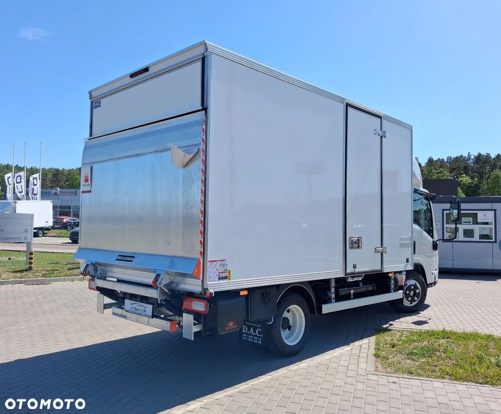 Isuzu M27H kontener z windą - 7