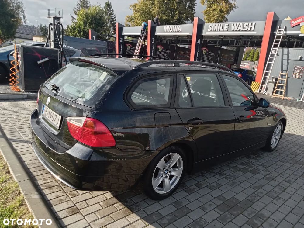 BMW Seria 3 320i - 8