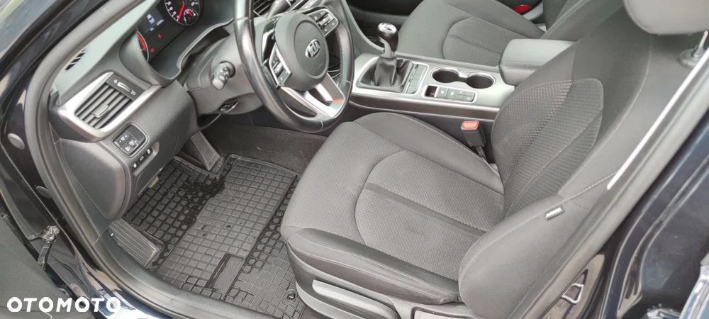 Kia Optima 2.0 M - 16