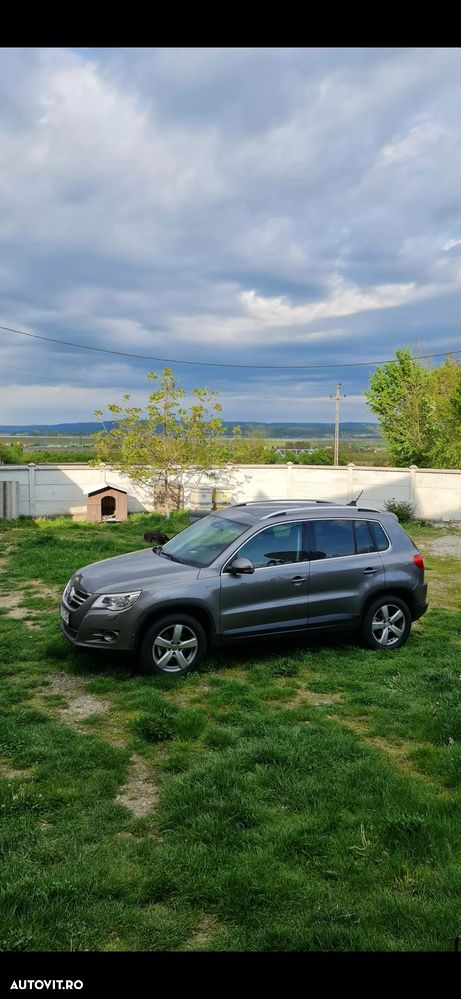 Volkswagen Tiguan 2.0 TDI DPF 4Motion Automatik Trend & Fun - 1