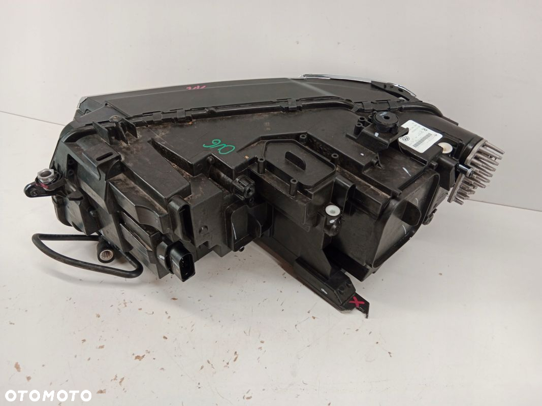 VW Tiguan R-line 2 5NA Full led lampa prawa przód - 7