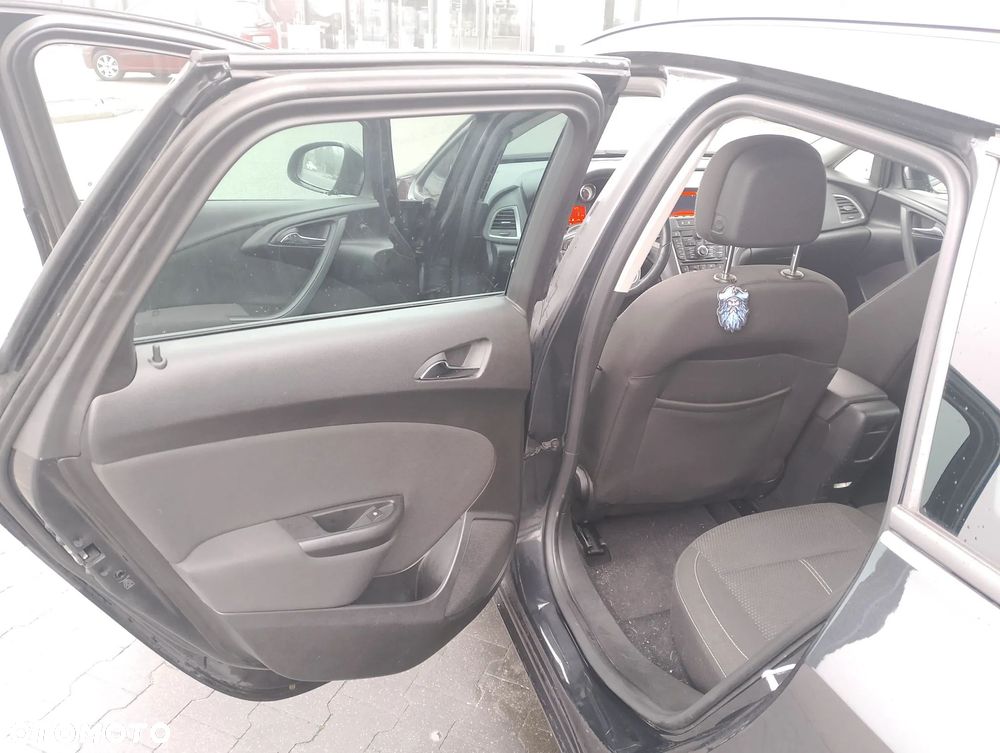 Opel Astra 1.4 T Enjoy S&S - 13