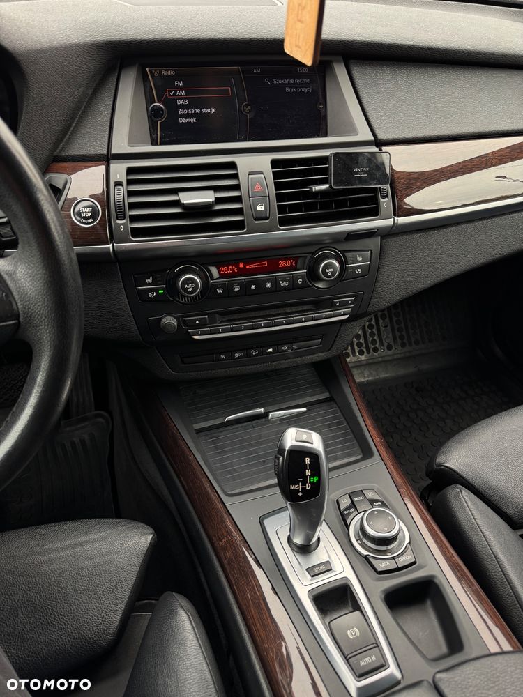 BMW X5 xDrive50i Edition Exclusive - 11